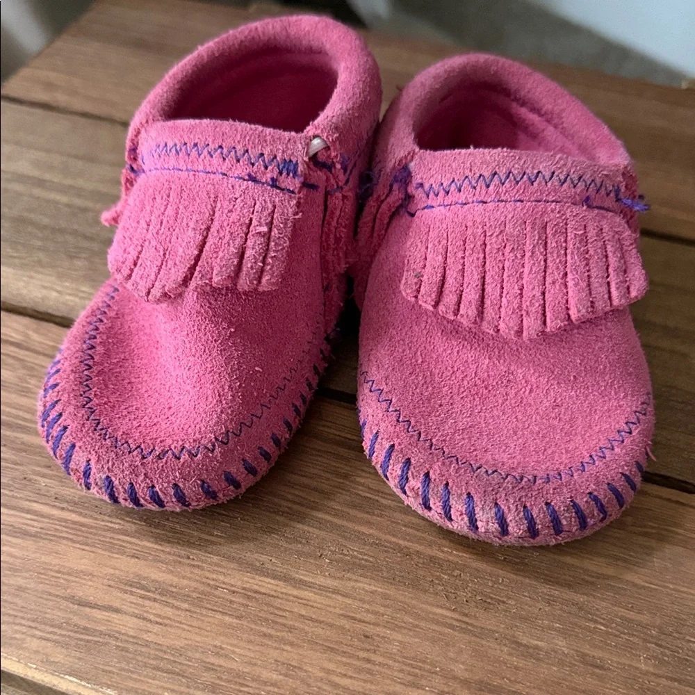 Minnetonka adorable comfortable